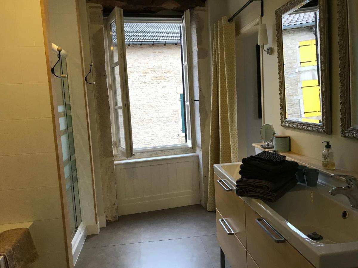เลอ เรอแล เดอ ซิสเซ Hotel Saint-Gengoux-de-Scisse ภายนอก รูปภาพ