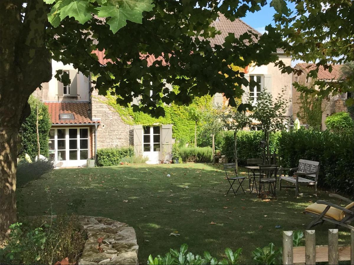 เลอ เรอแล เดอ ซิสเซ Hotel Saint-Gengoux-de-Scisse ภายนอก รูปภาพ